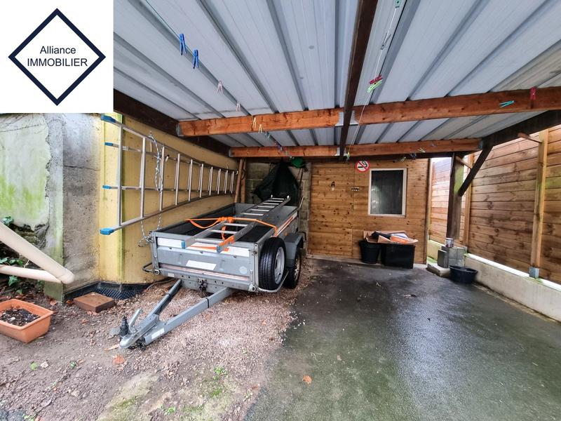 Maison - 196 m² - 7 pièces