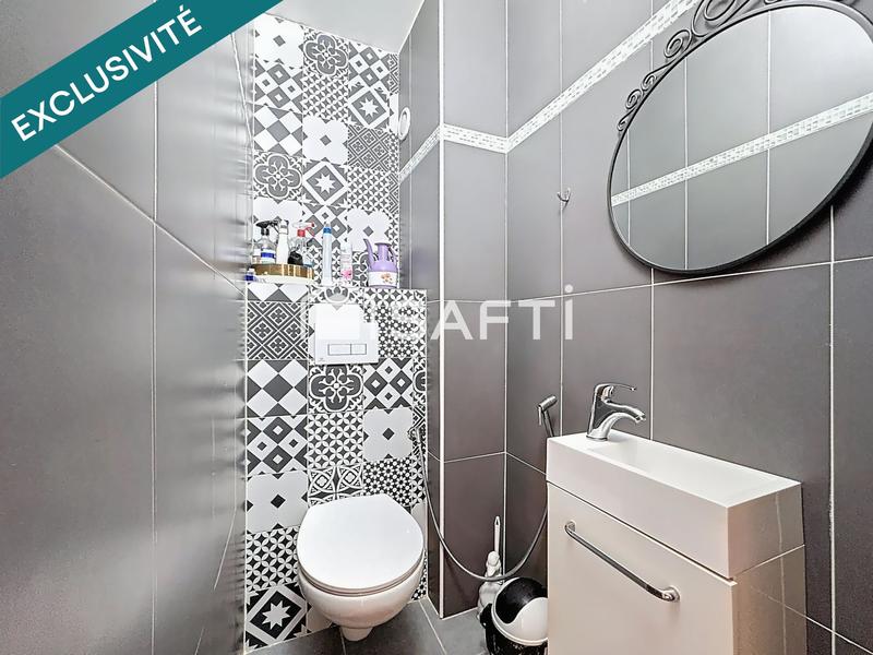 Maison - 101 m² - 8 pièces