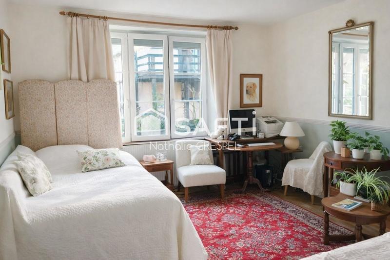 Propriété - 180 m² - 11 pièces