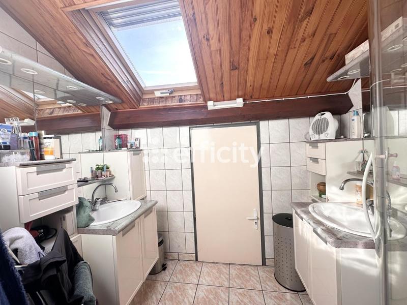 Maison - 135 m² - 7 pièces