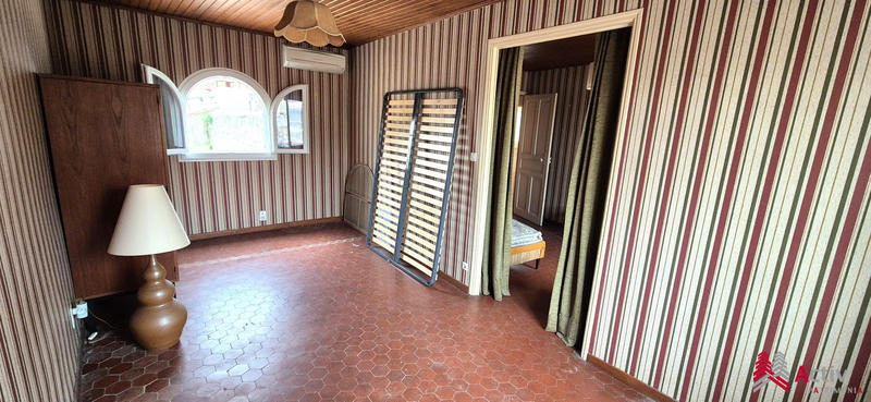 Maison - 158 m² - 6 pièces