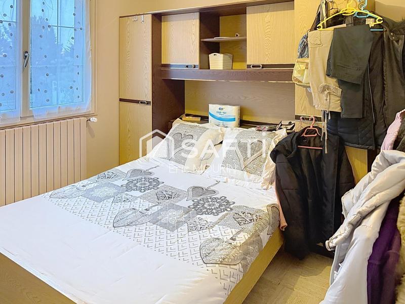 Maison - 265 m² - 10 pièces