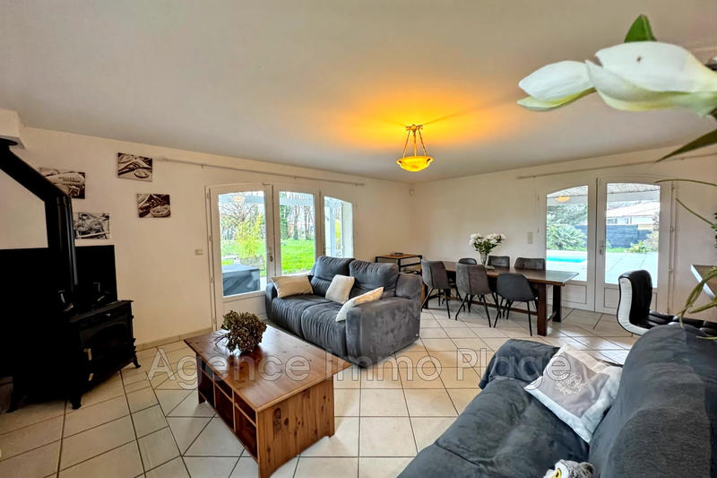 Villa - 140 m² - 5 pièces