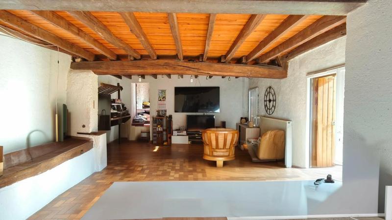 Maison - 220 m² - 8 pièces