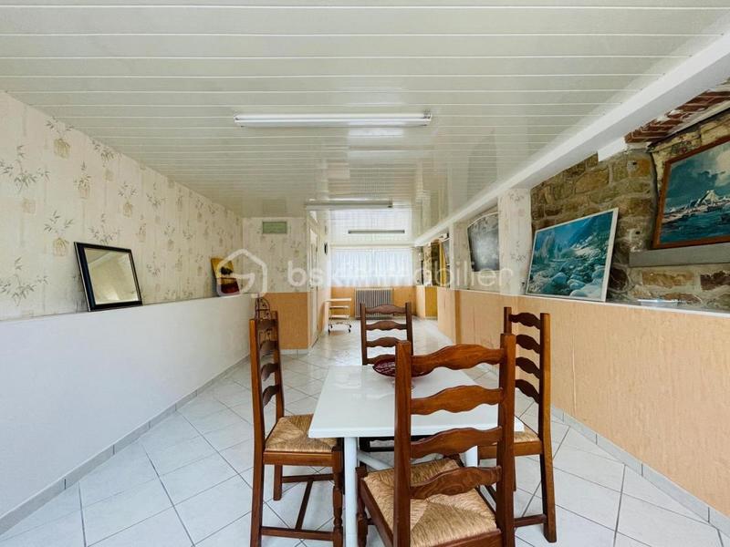 Maison - 184 m² - 6 pièces