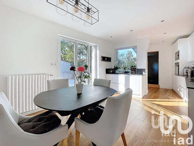 Maison de ville - 180 m² - 8 pièces