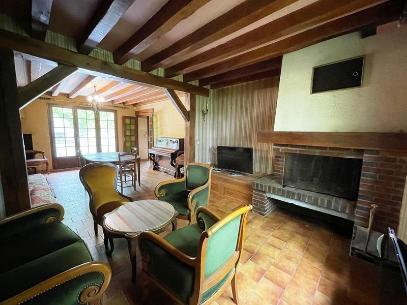 Maison traditionnelle - 153 m² - 7 pièces