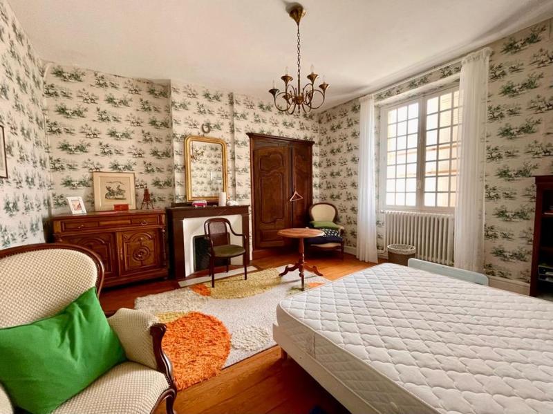 Maison - 388 m² - 10 pièces