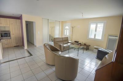 Maison - 87 m² - 5 pièces