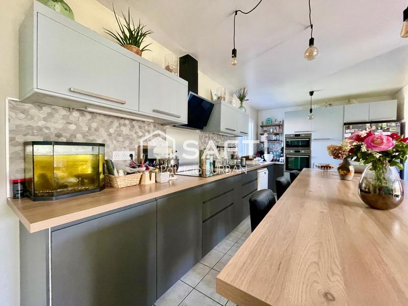 Maison - 133 m² - 6 pièces