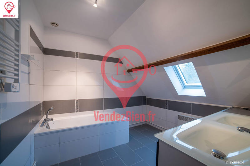 Maison - 120 m² - 4 pièces