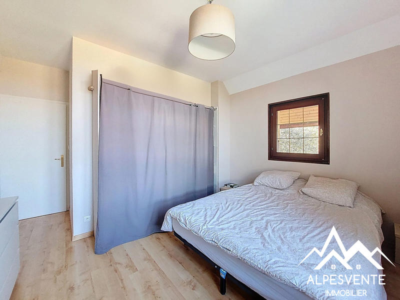 Maison - 102 m² - 4 pièces