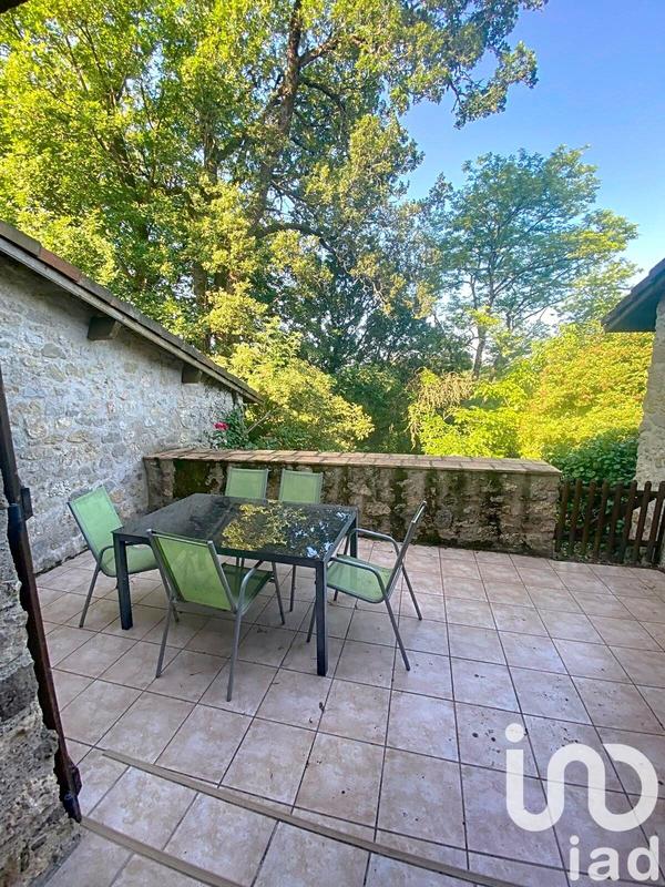 Maison - 372 m² - 14 pièces