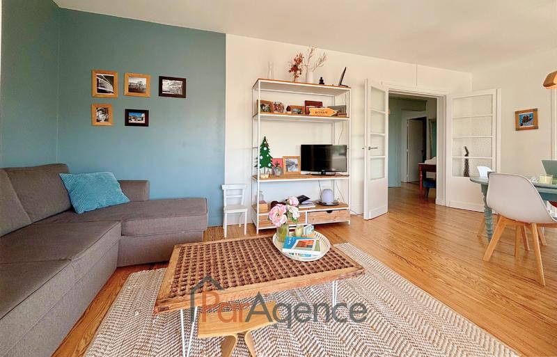 Appartement - 77 m² - 4 pièces