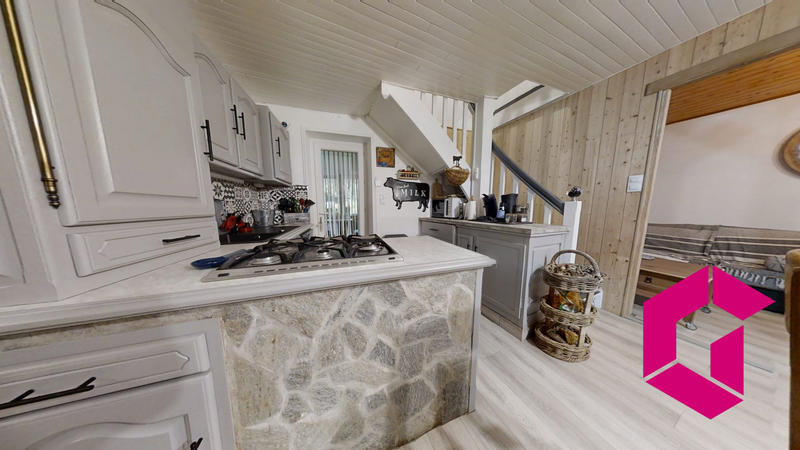 Maison ancienne - 100 m² - 5 pièces