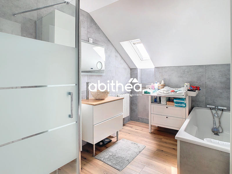 Maison - 117 m² - 6 pièces