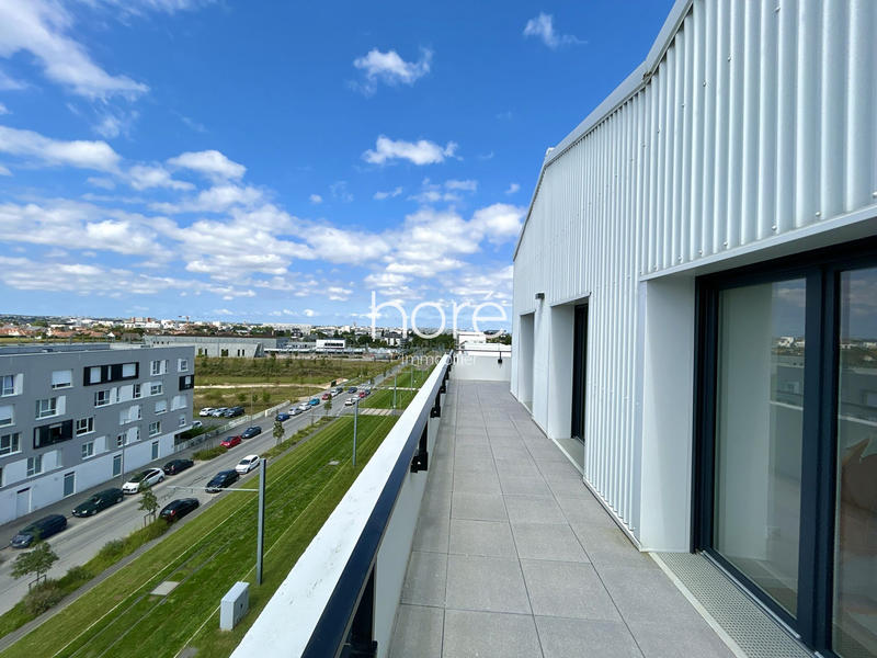 Appartement - 90 m² - 4 pièces