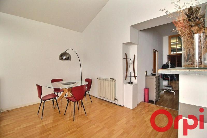 Appartement - 95 m² - 3 pièces