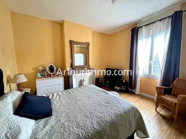 Maison - 90 m² - 5 pièces