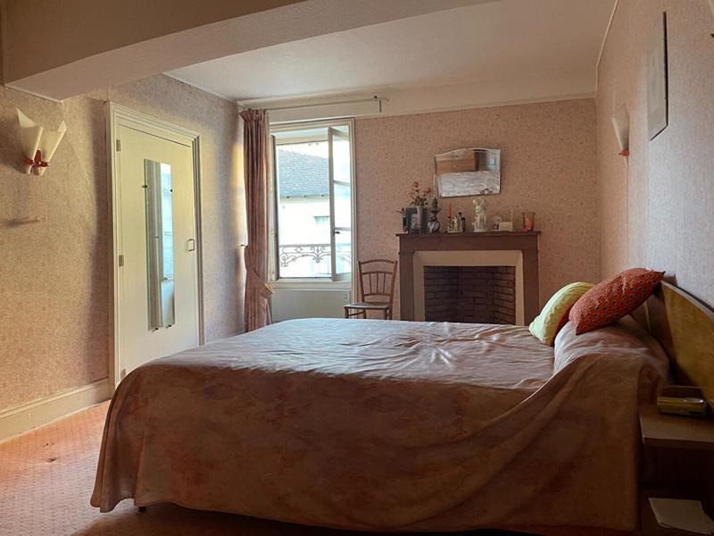 Maison - 350 m² - 10 pièces