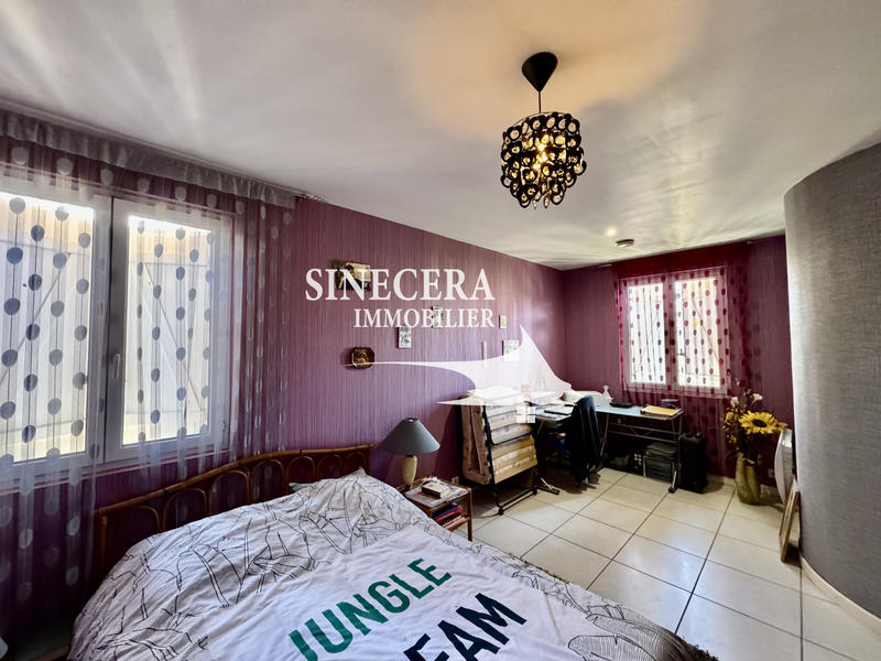 Maison - 200 m² - 10 pièces