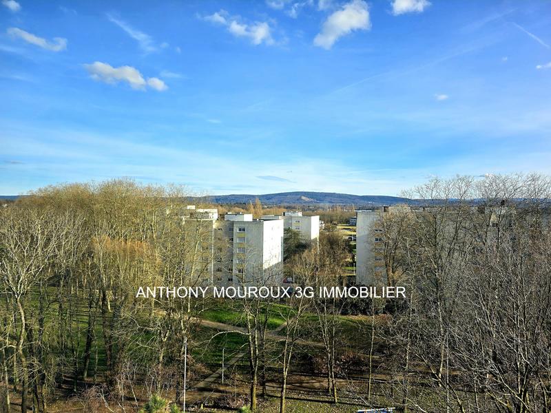 Appartement - 77 m² - 4 pièces