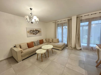 Maison - 87 m² - 4 pièces