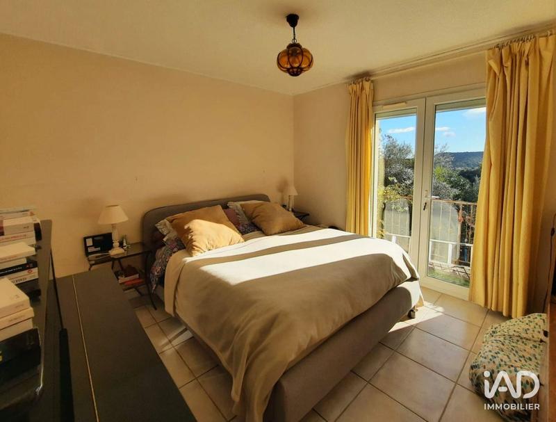 Maison - 235 m² - 4 pièces