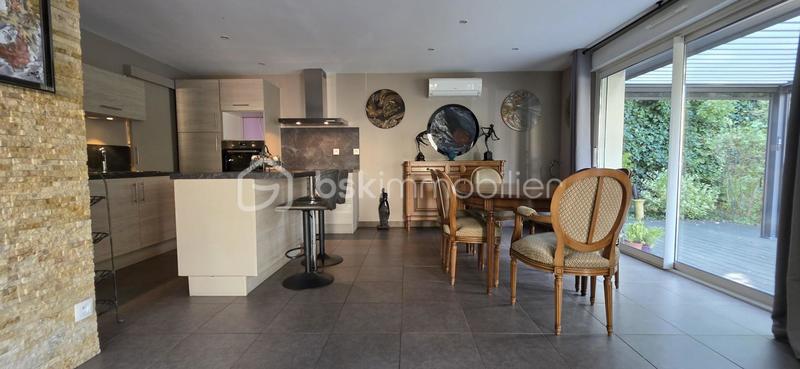 Maison - 115 m² - 6 pièces