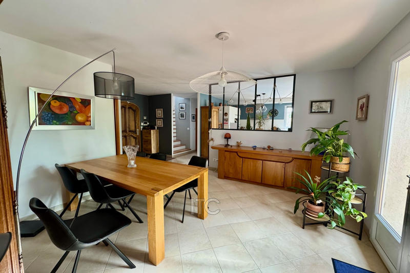 Villa - 152 m² - 6 pièces