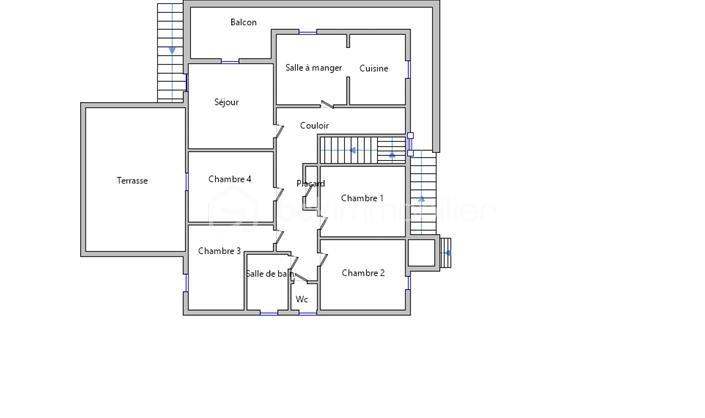 Maison traditionnelle - 165 m² - 8 pièces