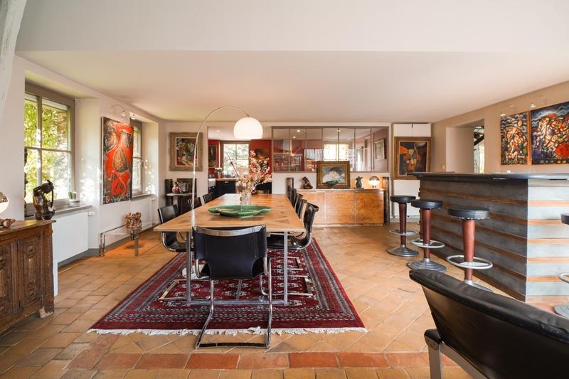 Maison - 266 m² - 9 pièces