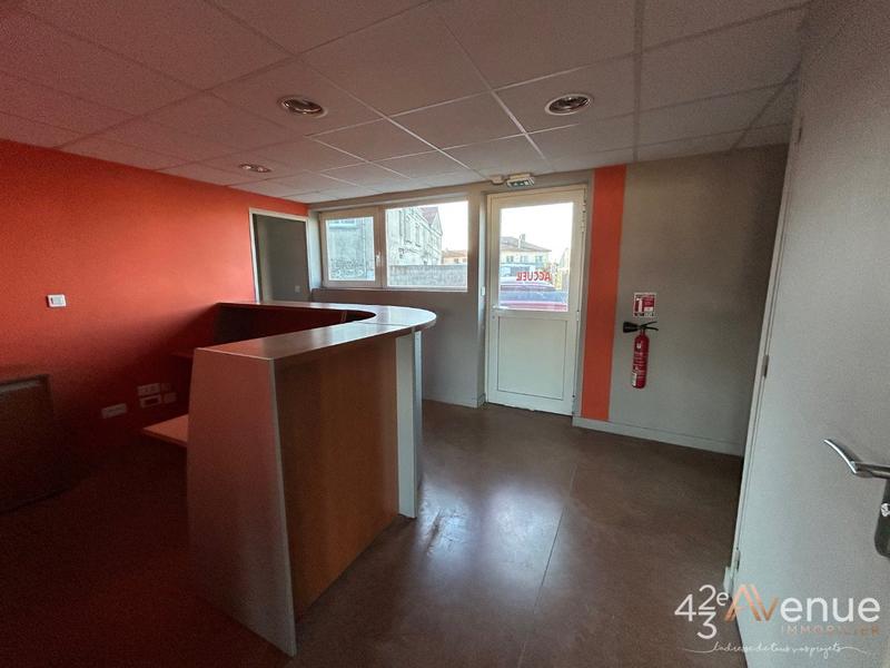 Local d'activités - 670 m²