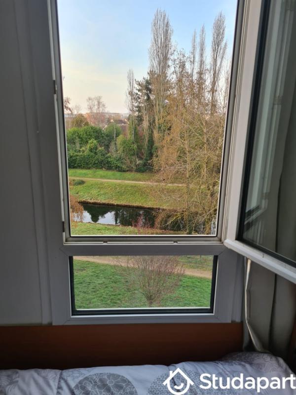 Chambre - 12 m² - 1 pièce