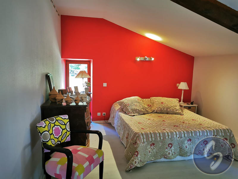 Maison - 245 m² - 7 pièces