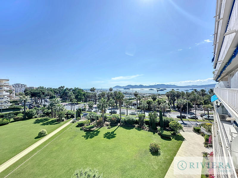 Appartement - 100 m² - 4 pièces