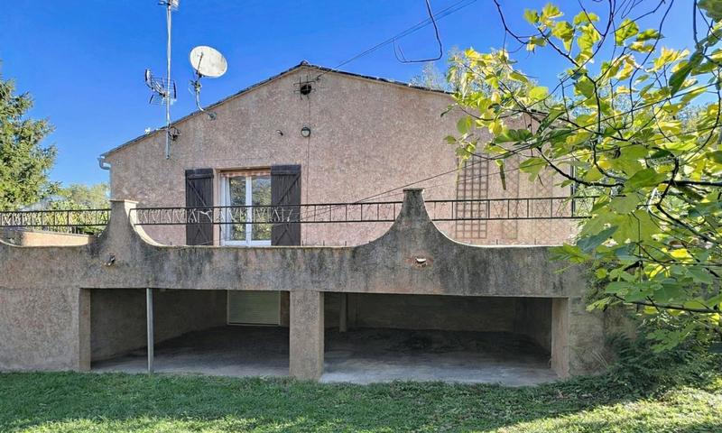 Maison - 184 m² - 3 pièces