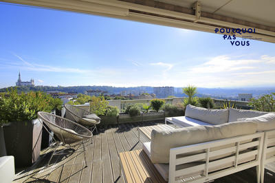 Appartement - 245 m² - 6 pièces