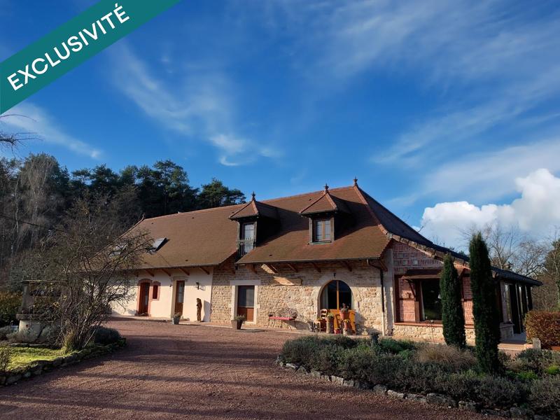 Maison - 289 m² - 9 pièces