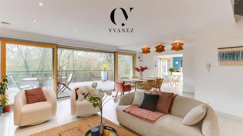 Maison - 166 m² - 7 pièces