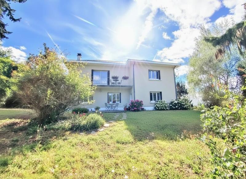 Maison bourgeoise - 376 m² - 8 pièces