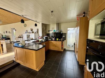 Maison - 227 m² - 7 pièces