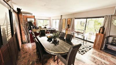 Propriété - 227 m² - 8 pièces