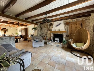 Maison - 180 m² - 7 pièces