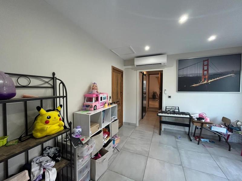 Maison - 190 m² - 2 pièces