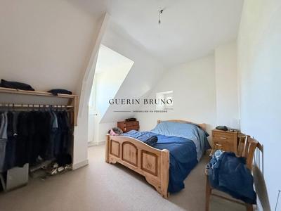 Maison - 93 m² - 5 pièces