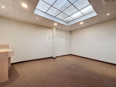 Local commercial - 70 m² - 4 pièces