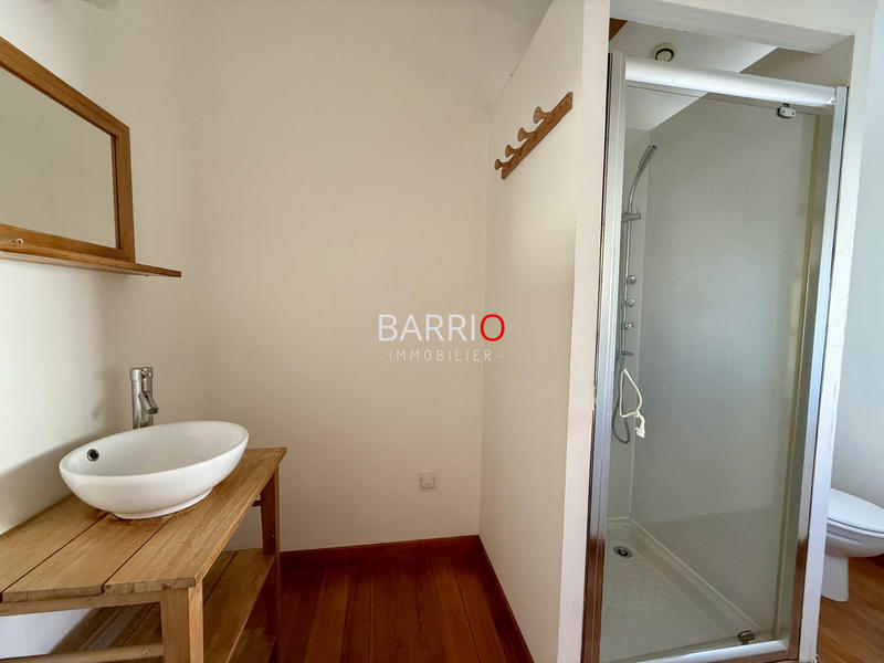 Maison traditionnelle - 181 m² - 6 pièces