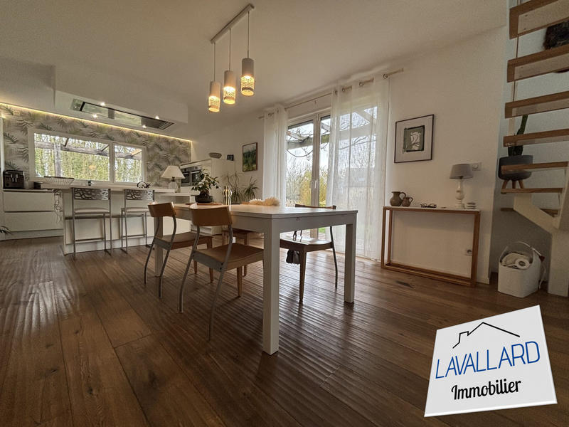 Maison - 135 m² - 4 pièces