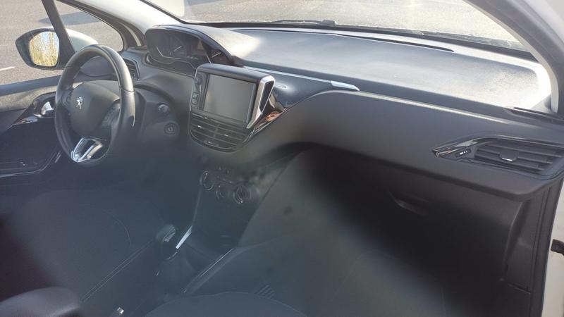 Peugeot 208 II 1.5 BlueHDi 100 Active Business